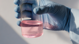 Шансов на спасение не было: в Китае женщина умерла от плавиковой кислоты