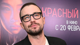 «Обсуждаю с психотерапевтом»: Бурунов о вероломном поступке Александра Петрова