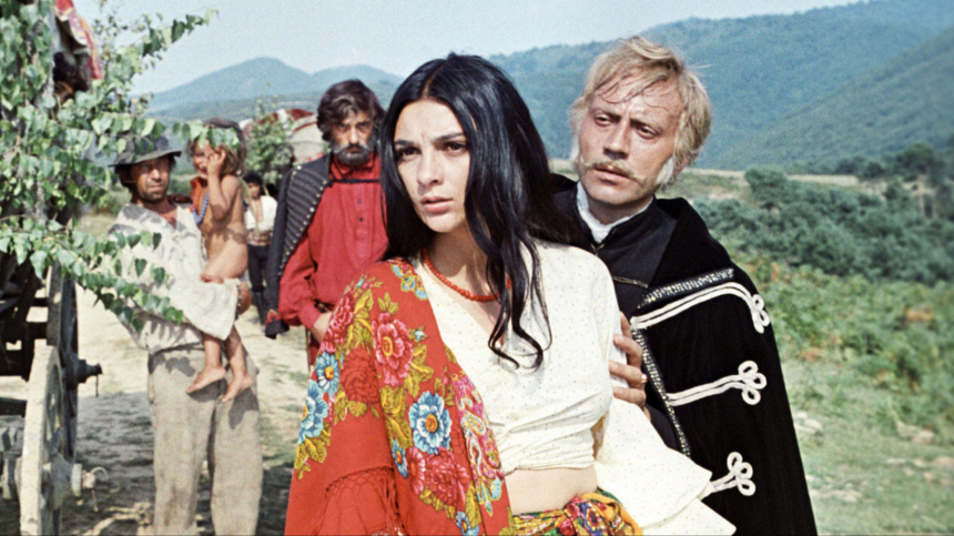 Как снимали советский фильм Табор уходит в небо — фото