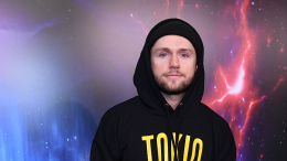 «У него никогда такого не было»: жена Влада Соколовского о браке с певцом