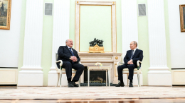 Авокадо, голубика и киноа: чем Путин накормил Лукашенко во время встречи