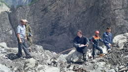 Ледник Колка близок к критической массе: грозит ли Северной Осетии новая беда