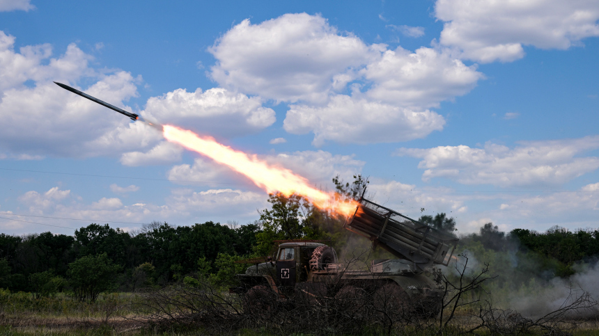 Российские военные нанесли удар по тяговым подстанциям ВСУ