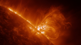 Ученые зафиксировали на Солнце мощную вспышку класса M6.4