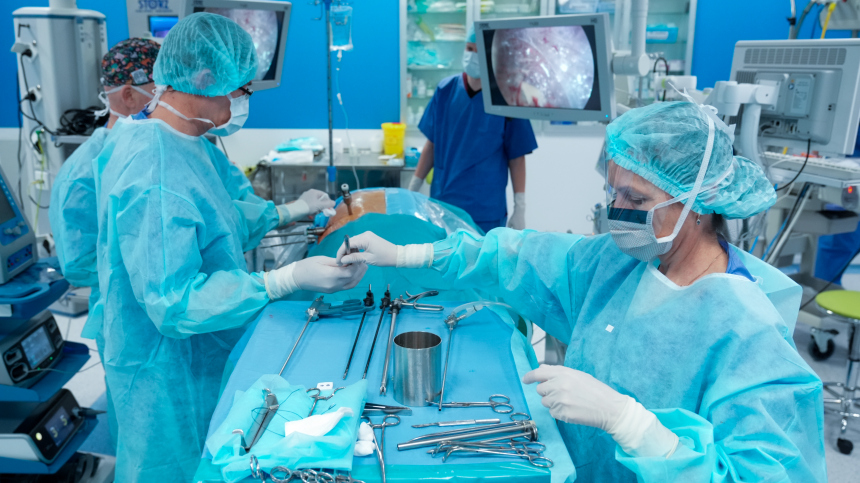 В НИИ имени Склифосовского провели уникальную операцию