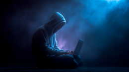 Роковой роман: женщина отдала интернет-мошеннику несколько миллионов рублей