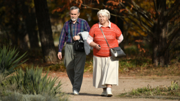 «Кто-то стареет медленно»: Голикова о том, как дожить до 120 лет