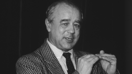 Журналист и бывший главред «Огонька» Виталий Коротич умер на 90-м году жизни