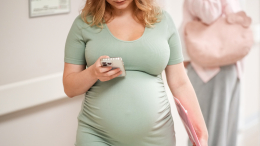 Прибавление: в России увеличат пособие по беременности и родам