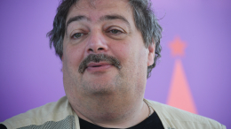 Суд заочно приговорил писателя Быкова* к семи годам колонии