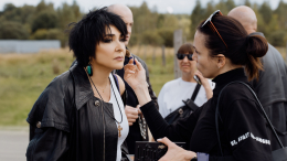 «Случилась настоящая „бандитская“ перепалка»: Лолита выпустила клип про 1990-е