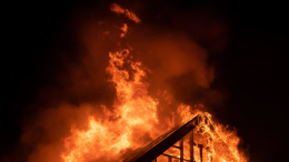 ВСУ обстреляли здание кинотеатра в Каховке Херсонской области