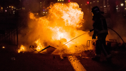 В городе Кириши Ленобласти из-за падения обломков БПЛА вспыхнул пожар