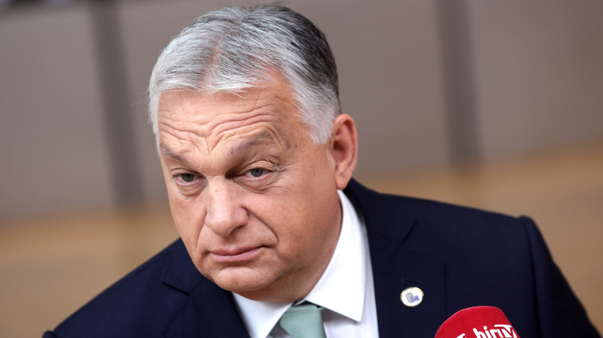 За что Орбан пригрозил ЕС судом