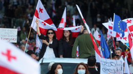 Грузинская оппозиция активно ищет «русский след» в протестах в Тбилиси