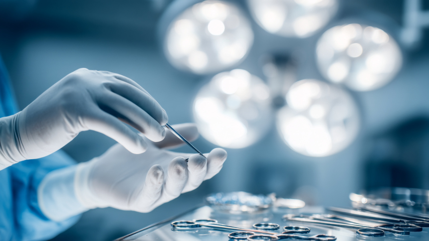 Гинеколога обвинили в удалении маток без показаний