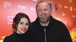 Все из-за омлета в мусорке? Почему шеф Ивлев разводится с молодой женой