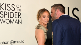 Снова вместе? Лопес и Аффлек появились на публике в обнимку