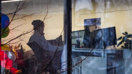 Минтруд: в РФ четырехдневная рабочая неделя пока невозможна