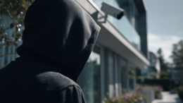 Любитель шаурмы в Иркутске вынес из закусочной 17 килограммов мяса и лаваш