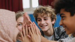 Собянин: Москва помогает людям с ментальными особенностями