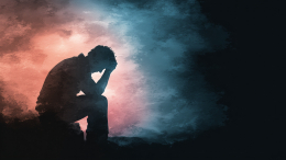 Не просто грустно: психиатр рассказал о симптомах клинической депрессии