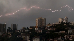 «Барбара» затопила дворы, дороги и парковки в «Сириусе»