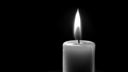 Сразу после завершения мемуаров умер ветеран индийского кино П. Стэнли