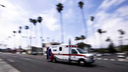 Три человека пострадали при крушении вертолета на пляже в Калифорнии