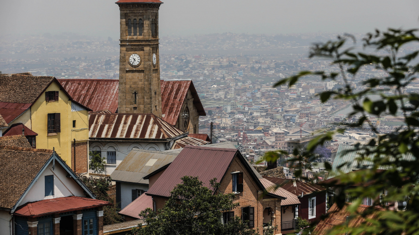 Посольство РФ на Мадаскаре призвало туристов не приезжать