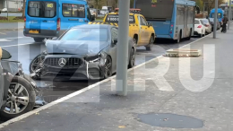 Блогер Илья Царевский устроил ДТП с шестью машинами в Москве