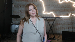 «Ждала ее 9 лет»: Апина рассказала, почему ее дочь выносила суррогатная мать