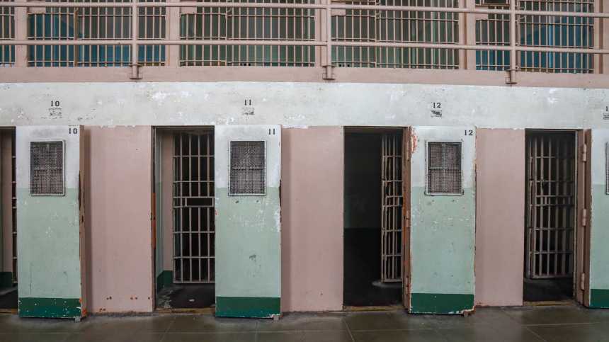 Что Трамп сделал с помилованными Байденом осужденными