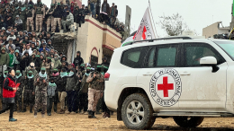 Первую группу освобожденных ХАМАС заложников передали Красному Кресту в Газе