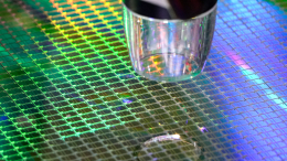 Темные фабрики: почему на Западе обеспокоены стремительной роботизацией Китая