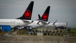 Борт Air Canada задел крыльями два других самолета на стоянке в Торонто