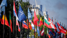 Движутся в сторону эскалации: итоги встречи глав минобороны НАТО