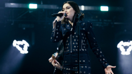 «Напоминает Билли Айлиш»: МакSим о выступлении MONA в шоу «Битва поколений»