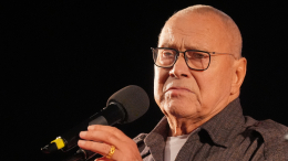 «Смиренно прошу у судьбы прощения»: Кончаловский о новом сериале про революцию