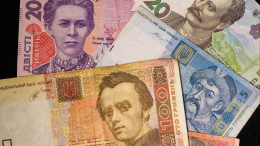 МВФ предложил Украине девальвировать гривну ради укрепления бюджета