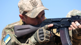 Зеленский может устроить провокацию против РФ после провала встречи с Трампом