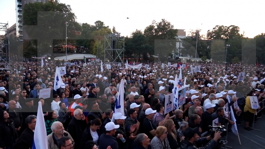 В Ереване прошел митинг в поддержку Самвела Карапетяна