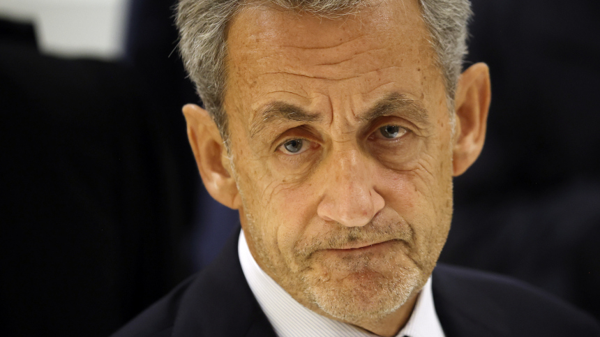 В какой камере будет отбывать тюремный срок Николя Саркози