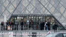 Ответственность за кражу экспонатов Лувра лежит на государстве: французский юрист оценил безопасность в музеях ЕС