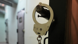 На дороге валялись: на нашедшего деньги пенсионера в Москве завели уголовное дело