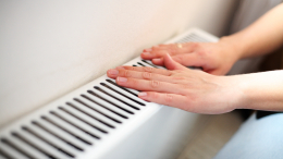 В Литве растущие счета за отопление заставляют местных жителей экономить