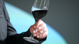 Потребление алкоголя в России снизилось до минимума с 1999 года