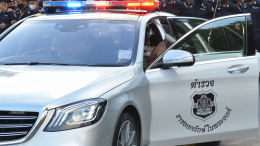 В Таиланде мужчина привязал соседку к бревну и утопил