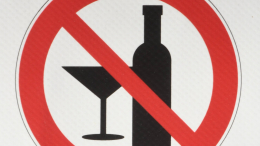 Продажу алкоголя и табака ограничат на Алтае