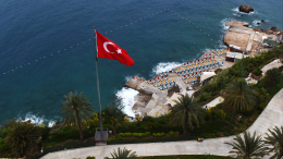 Не успели спасти: в Турции скончался 57-летний турист из России